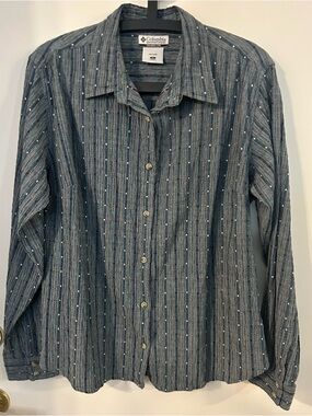 Columbia Women’s Navy and Gray Striped Button-Down Shirt with Stretch size XL